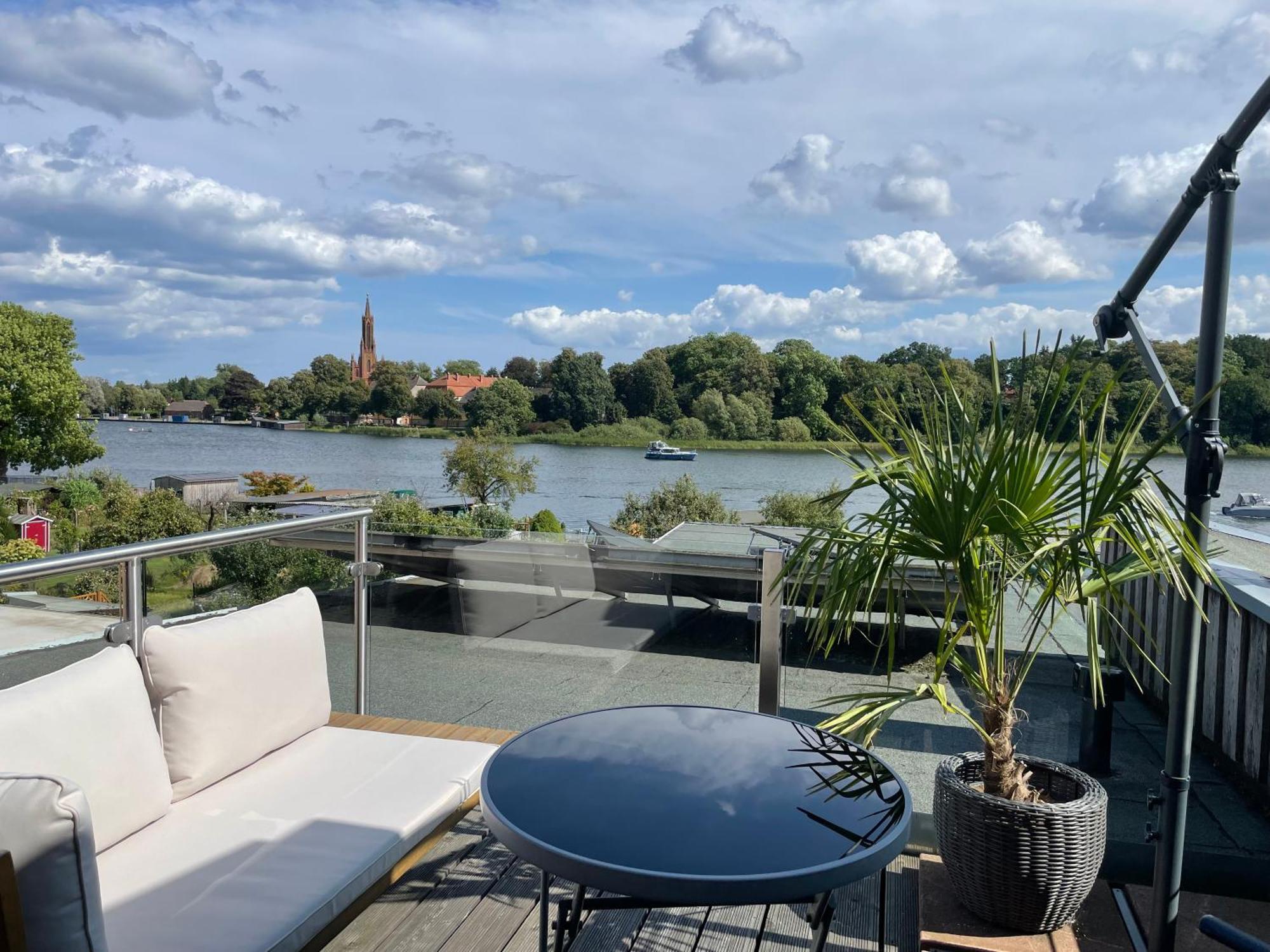 Ferienhaus Seekutter Mit Eigenem Seezugang Малхов Екстериор снимка